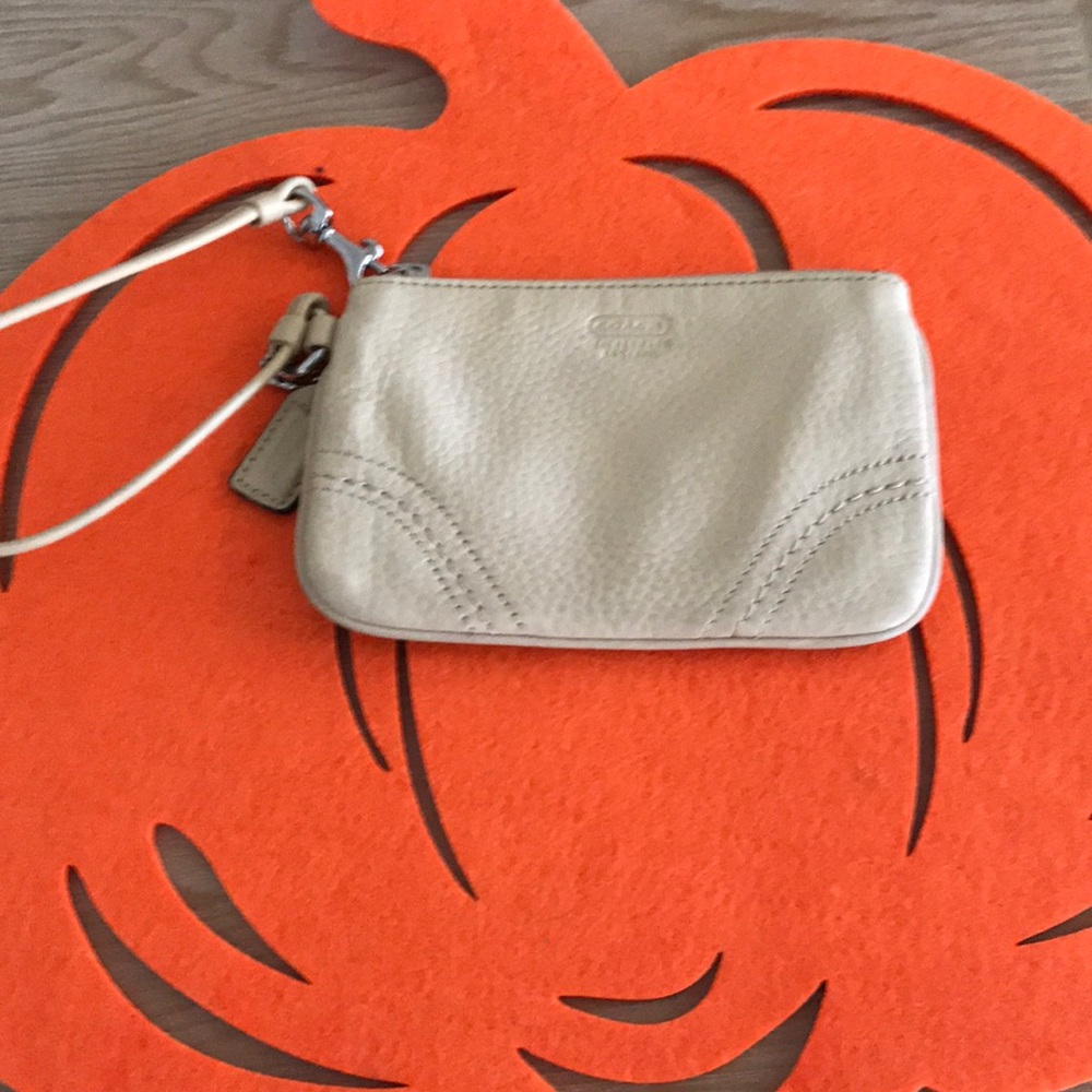 Wristlet